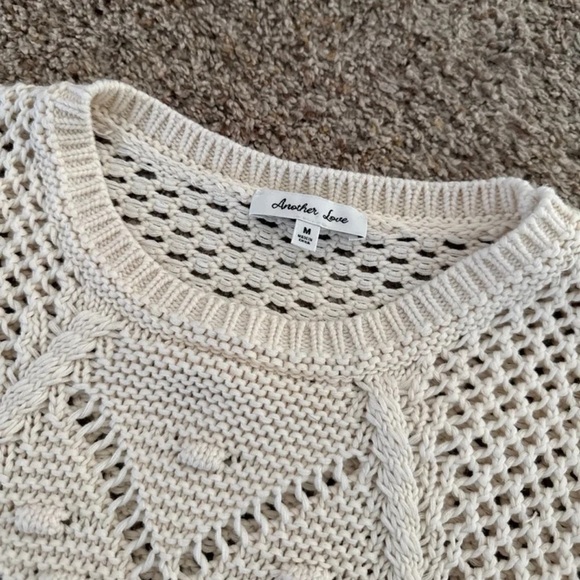 Another Love MERYL MESH EMBROIDERY SWEATER VINTAGE CREAM
Size Medium - Picture 10 of 12